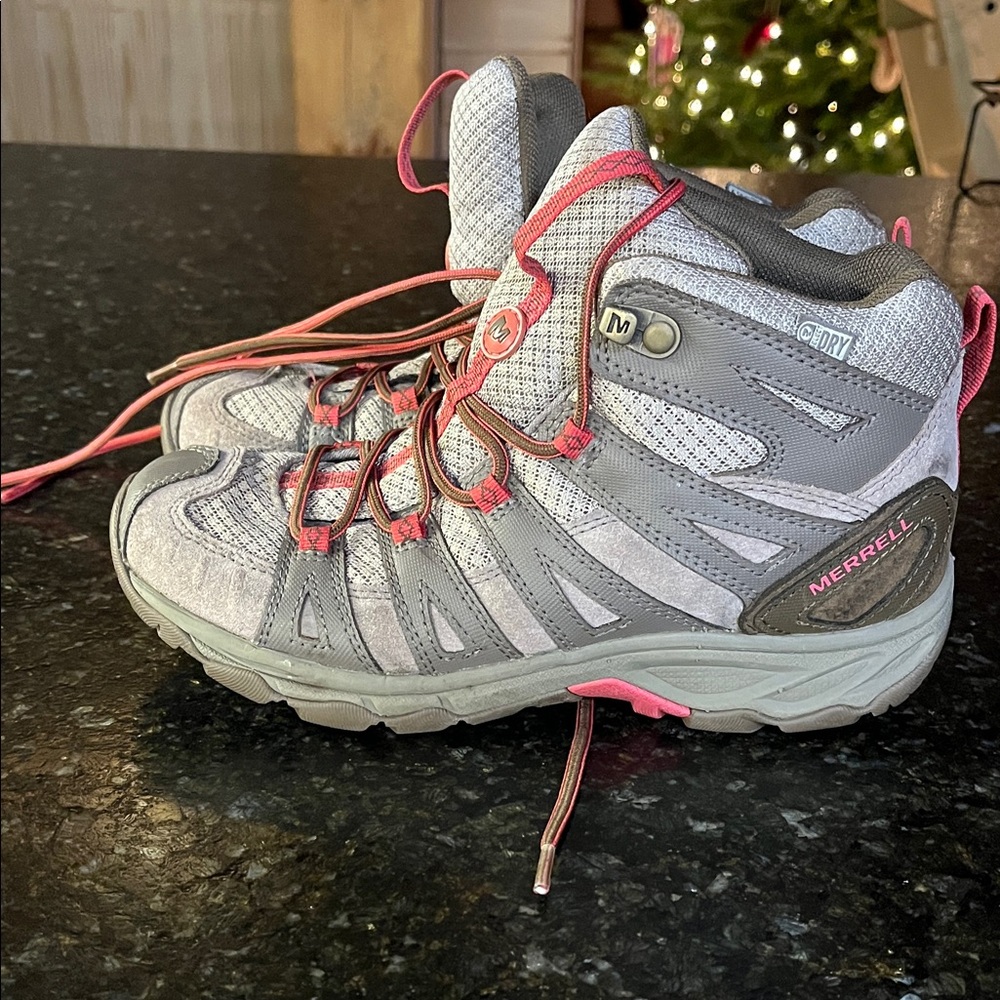 Merrell Women's Gray and Pink Hiking Boots